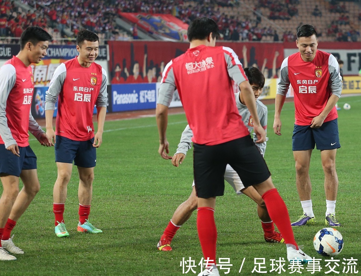 门将关键扑救震惊全场，堪称神扑（门将逆天一扑震撼全场，堪比神迹）